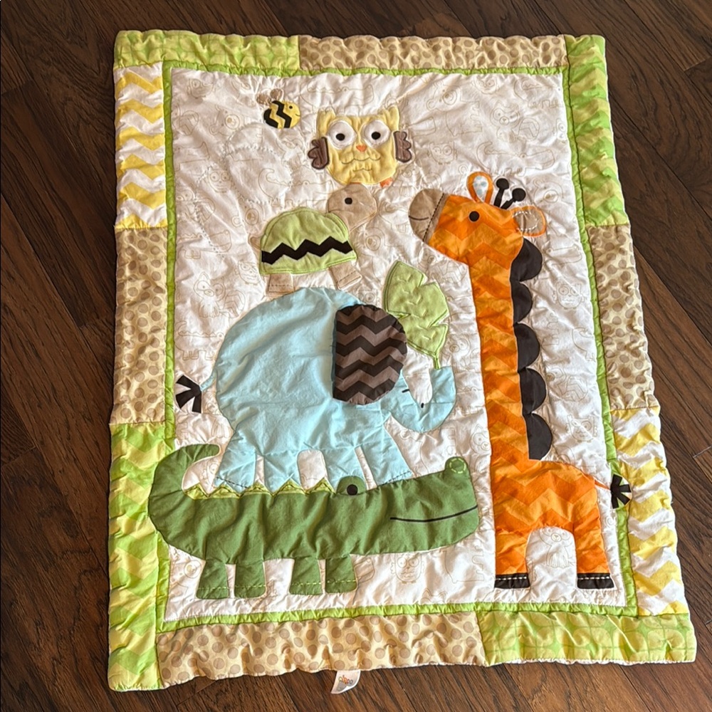 Circo Animal Themed Baby Quilt